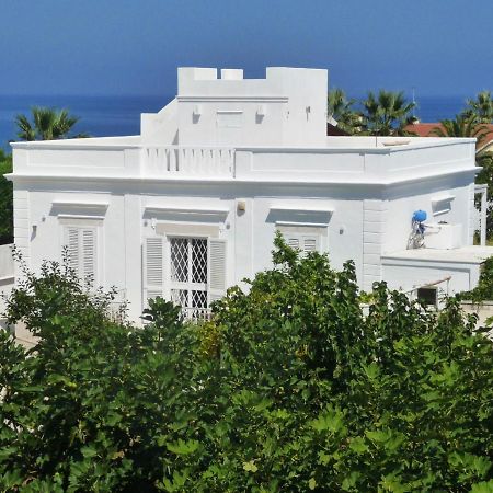 Villa Matinella Trani Exterior photo